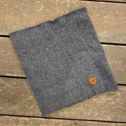 Småleverandører Norsk Alpakka Sømløs Buff Grå